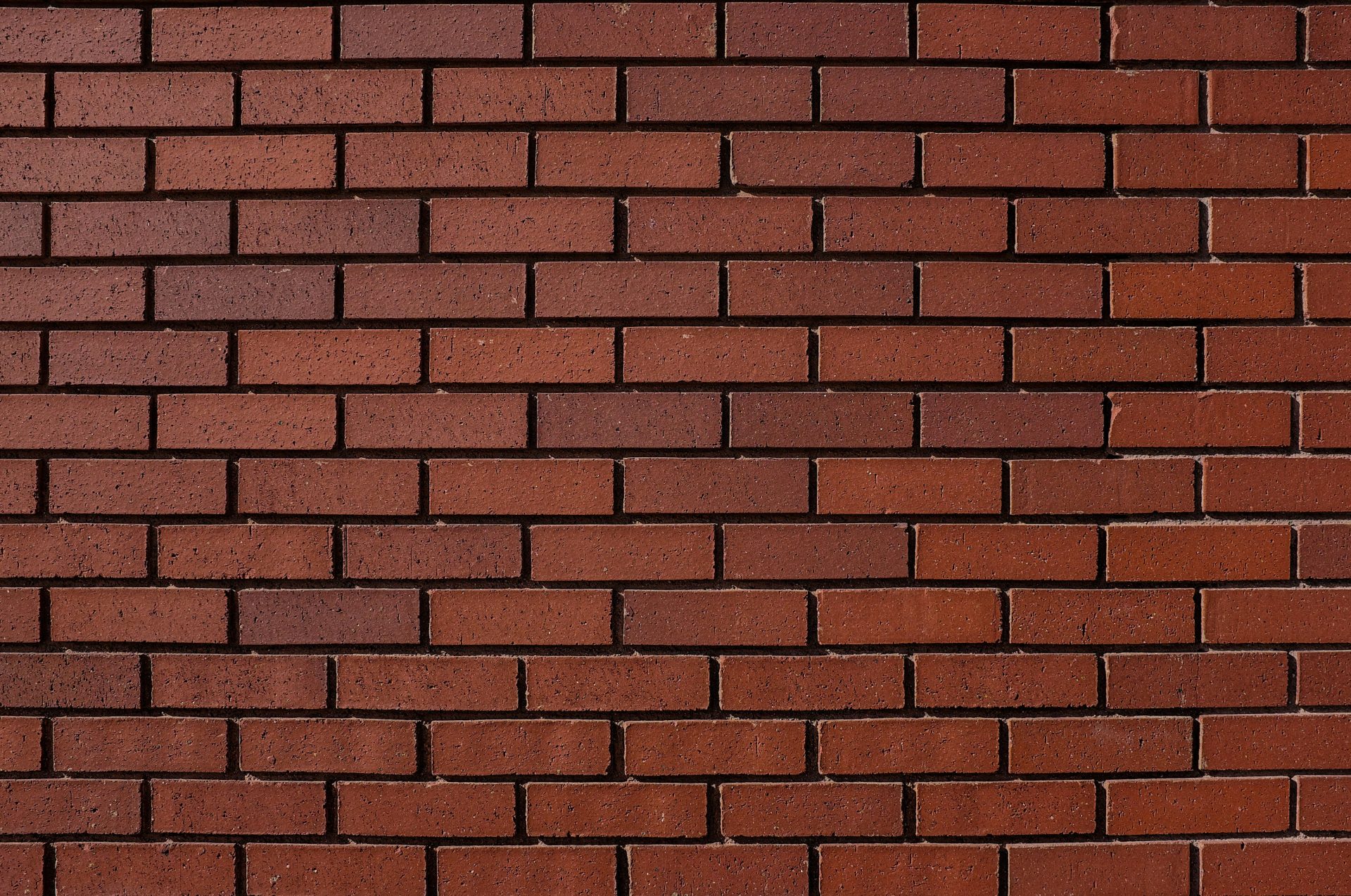 Mauer aus roten Ziegelsteinen